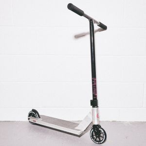 Трюковой самокат District Titan Complete Scooter (Raw - Black)