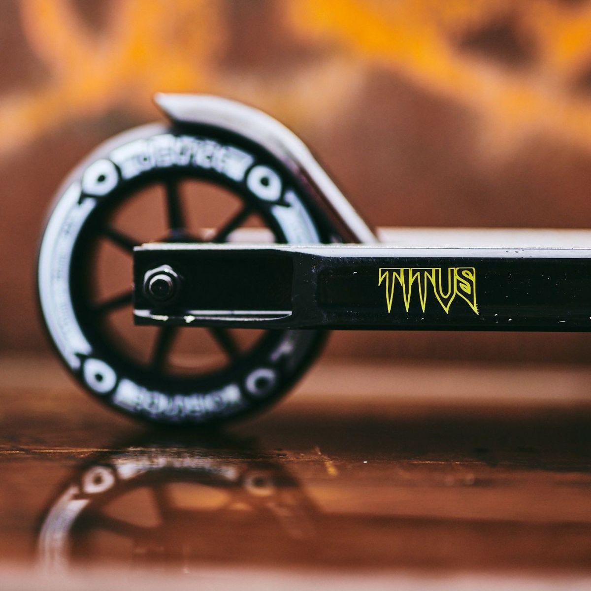 Трюковий самокат District Titus Complete Scooter (Black)